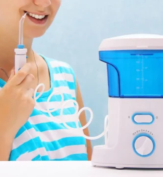 ¿Cómo puede ayudarte el irrigador dental a quitar el sarro de tu boca?