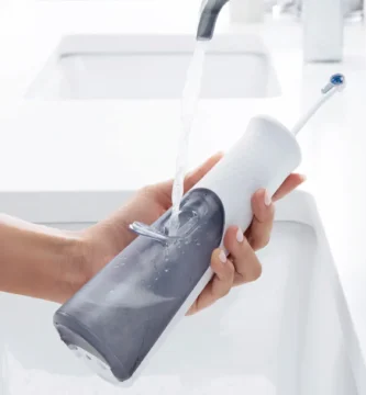 Descubre como realizarle le mantenimienot a tu irrigador Oral-B